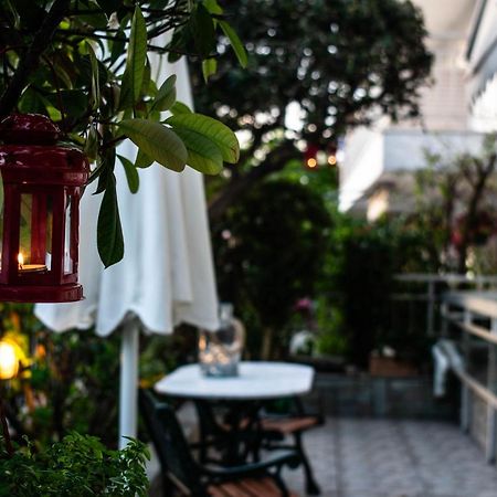 Kiki'S Apartments Neos Pirgos Bagian luar foto